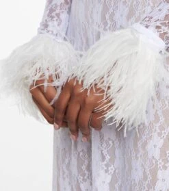 Christopher Kane Bridal Robe Mit Federn -LORO PIANA Verkaufsgeschäft P00528478 d1