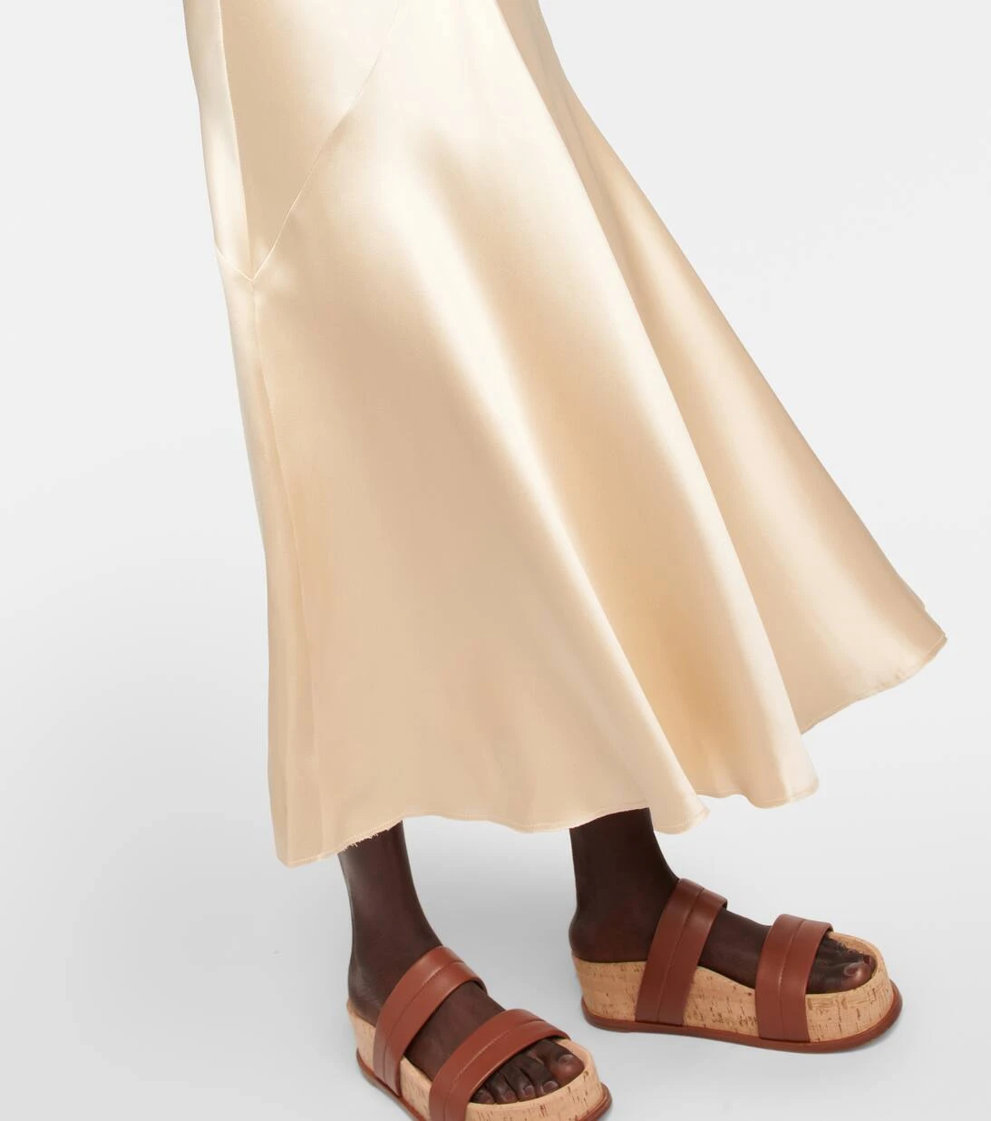 Robe Aus Seide 6 Robe Aus Seide – Bild 6